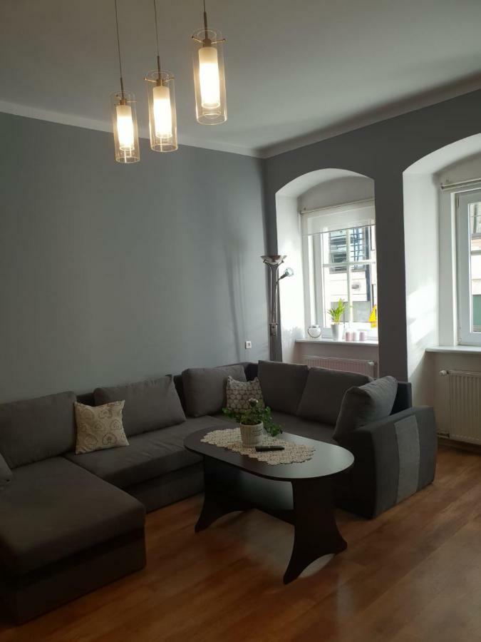 Appartement Apartament Danusia à Jelenia Góra Extérieur photo